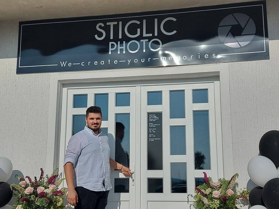 NOVITET U VELIKOJ: 24-godišnji Antun otvorenjem foto studija hrabro u nove pobjede 