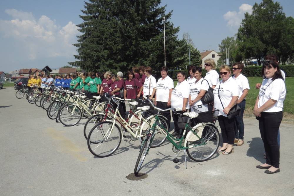 ʺZajedno možemo višeʺ- ugovor na 24 mjeseca potpisalo 60 nezaposlenih žena 