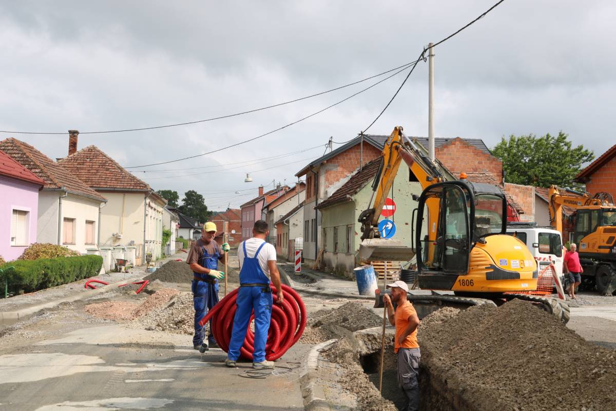 OPORAVAK PAKRAČKE GRAĐEVINSKE OPERATIVE: Naše tvrtke na malim gradilištima, strane na velikim