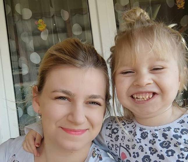 Lorena će morati na sedmu operaciju jer joj čeljusti ne prestaju srastati