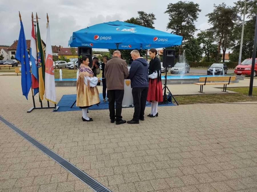 DAN OPĆINE VELIKA: Otvorenje novog Trga i svečana sjednica