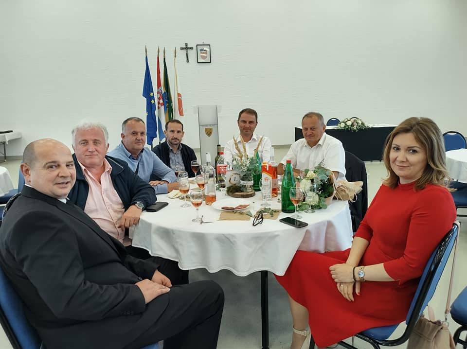 DAN OPĆINE VELIKA: Otvorenje novog Trga i svečana sjednica