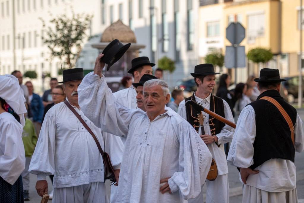 Započeo Aurea Fest Požega, najgizdavija Šokica Marija Rubilović iz Donjih Andrijevaca