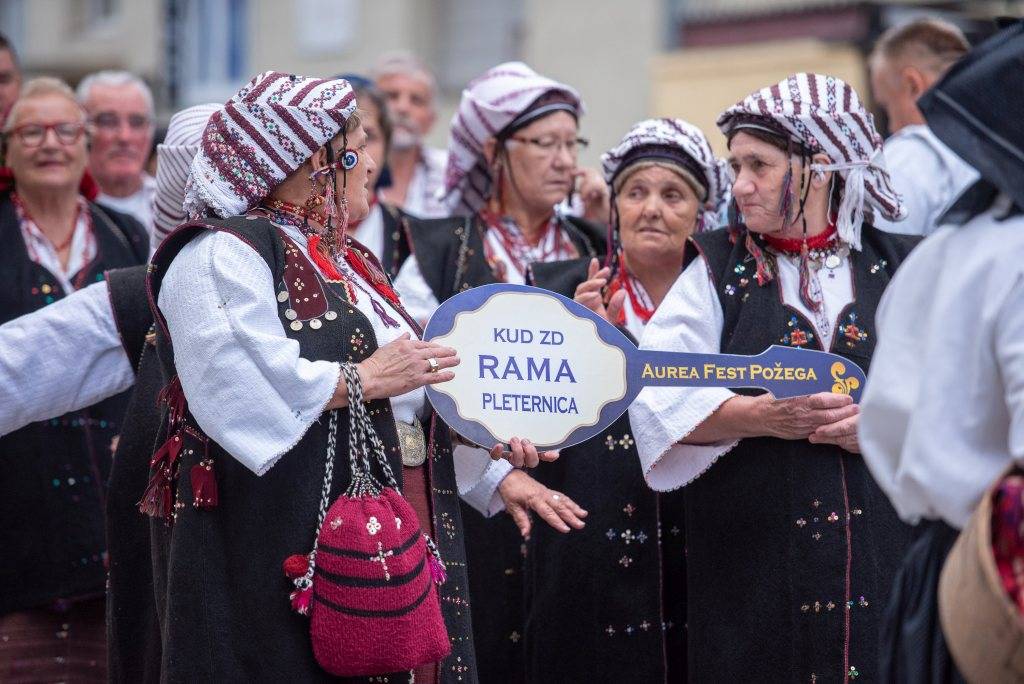 Započeo Aurea Fest Požega, najgizdavija Šokica Marija Rubilović iz Donjih Andrijevaca