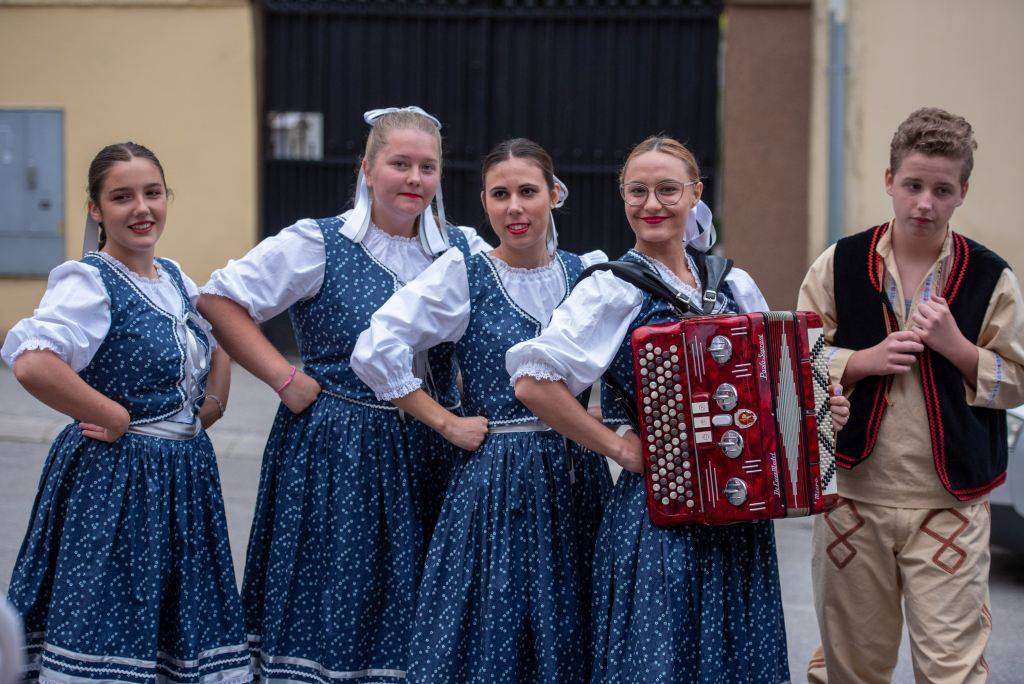Započeo Aurea Fest Požega, najgizdavija Šokica Marija Rubilović iz Donjih Andrijevaca