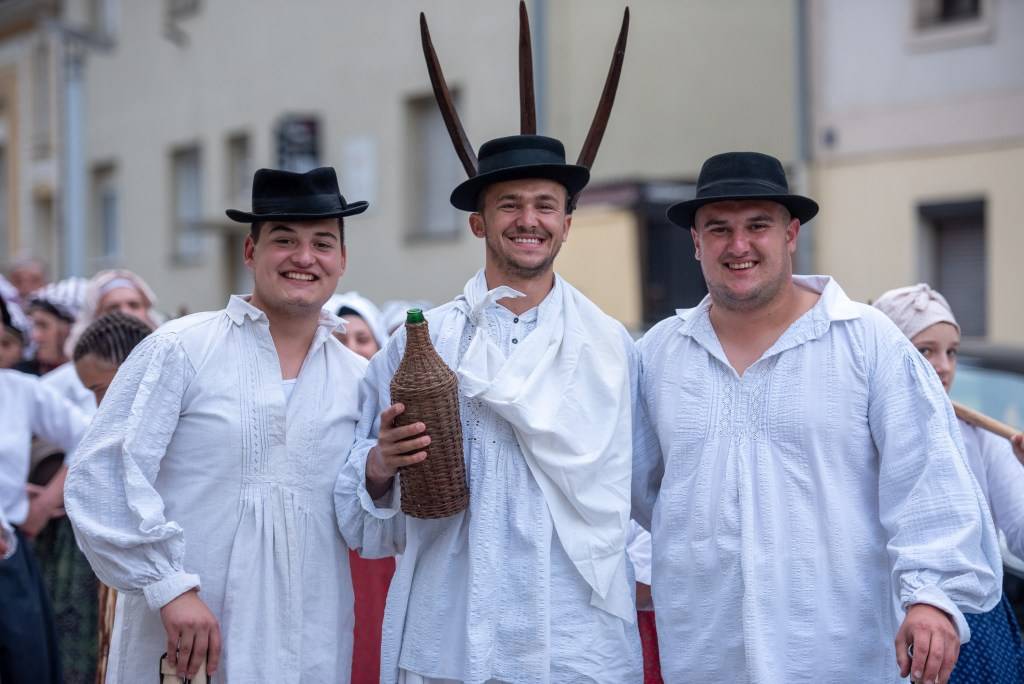 Započeo Aurea Fest Požega, najgizdavija Šokica Marija Rubilović iz Donjih Andrijevaca