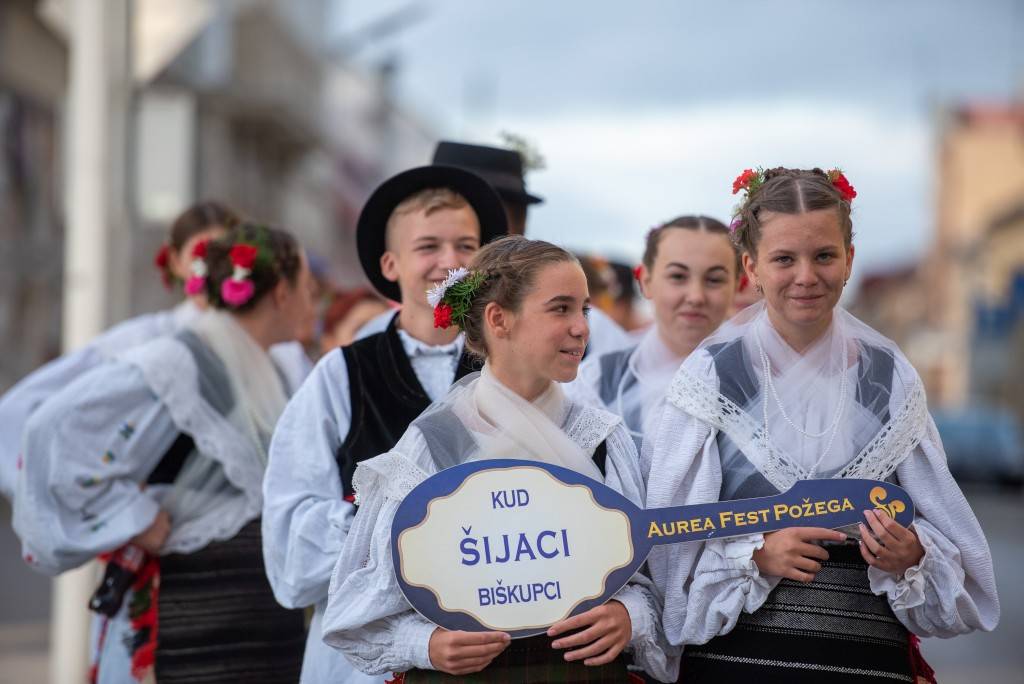 Započeo Aurea Fest Požega, najgizdavija Šokica Marija Rubilović iz Donjih Andrijevaca