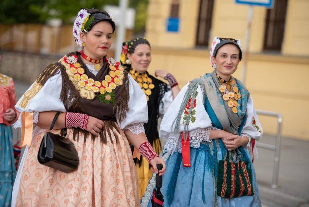 Započeo Aurea Fest Požega, najgizdavija Šokica Marija Rubilović iz Donjih Andrijevaca