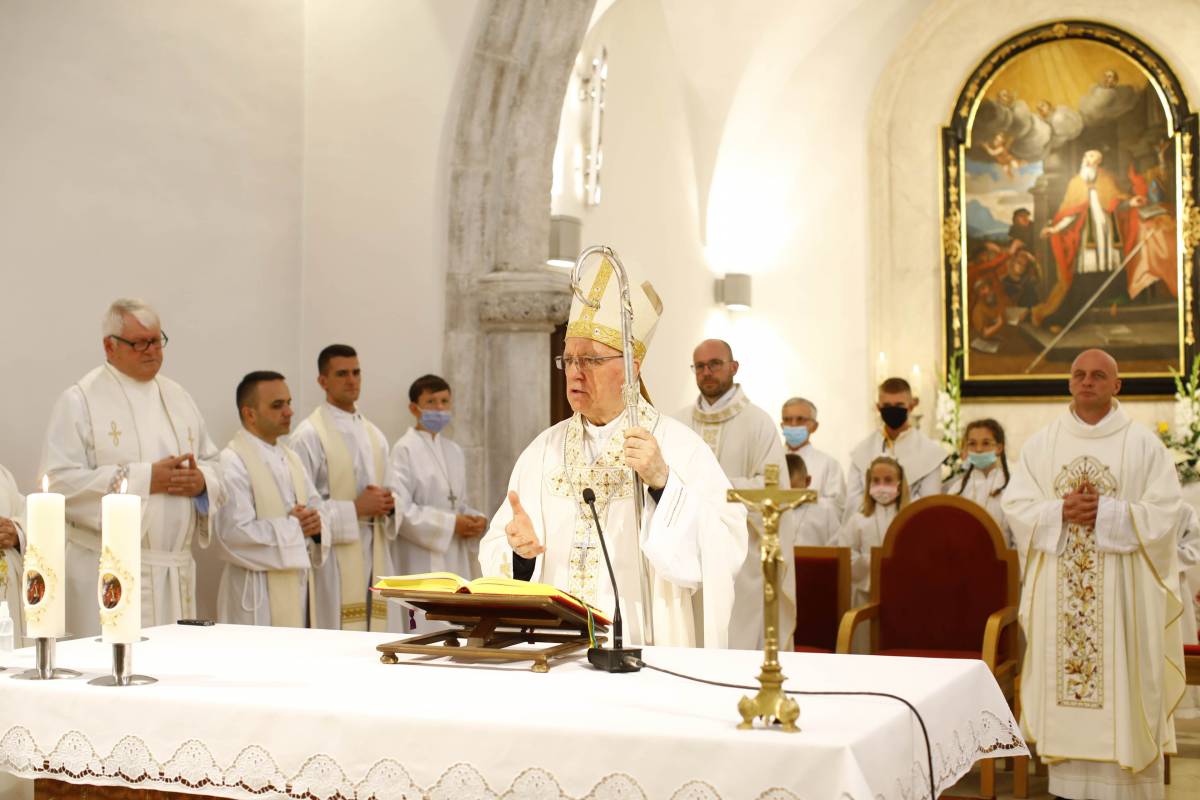 Proslava sv. Augustina i krštenje petog djeteta roditelja Stožicki u Velikoj