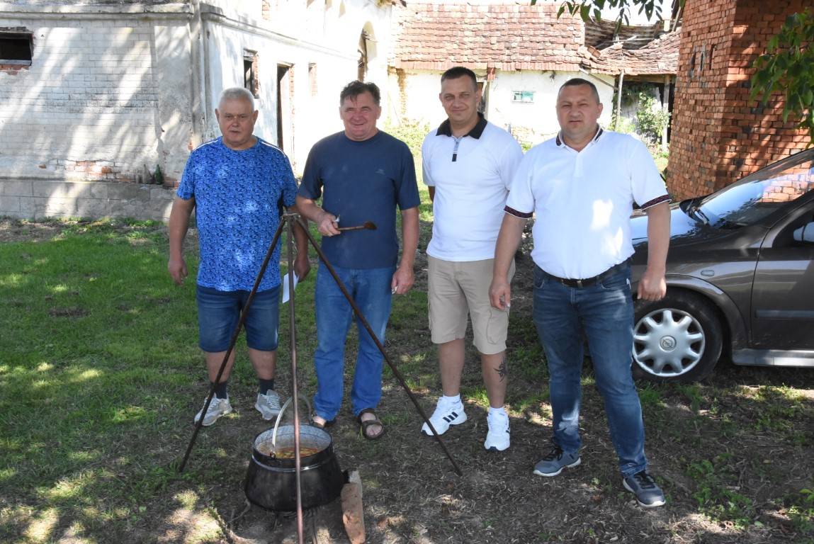 Održana 3. gastronomska manifestacija ʺIššijadaʺ  u Ruševu