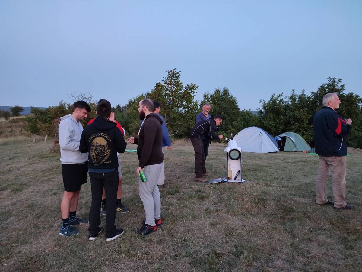 SPEKTAKL NA NEBU: Astro party na Papuku