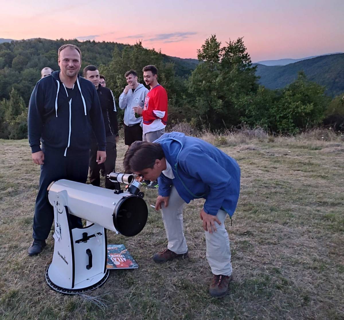 SPEKTAKL NA NEBU: Astro party na Papuku