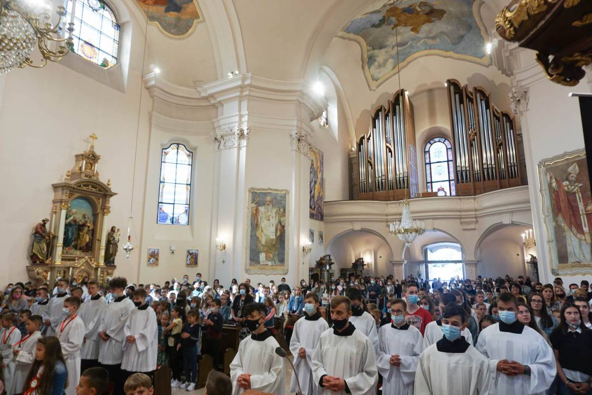 Zaziv Duha Svetoga za učenike katoličkih škola u Požegi