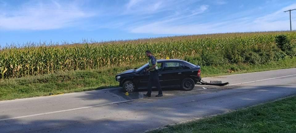 Slijetanje vozila na zavoju između Požege i Mihaljevaca, vozača odvezla Hitna