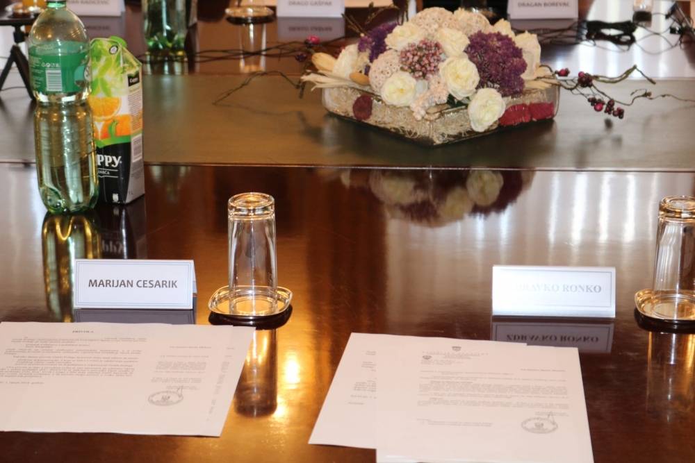 Zbog nedostatka kvoruma otkazana 9. sjednica Gradskog vijeća Grada Požege