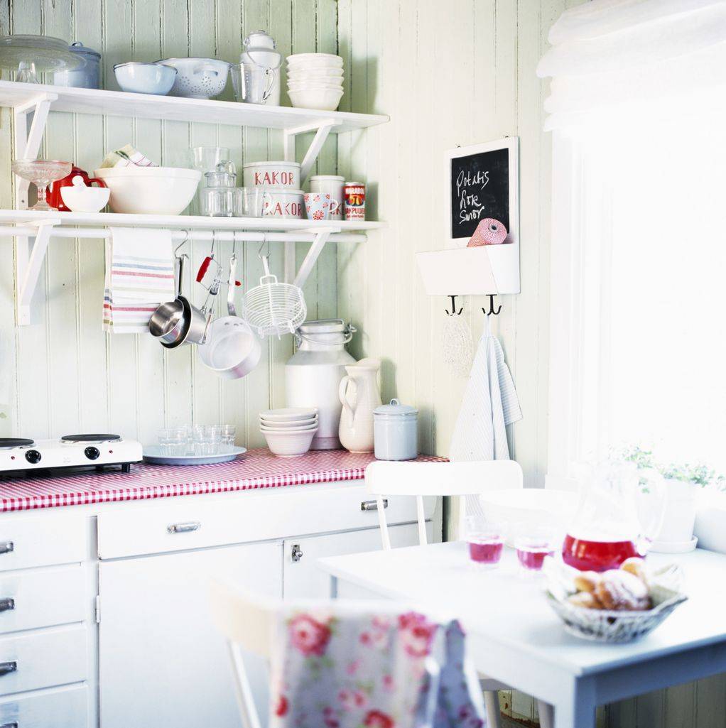 MALA KUHINJA: Trikovi za uređenje koji će lako stvoriti još prostora