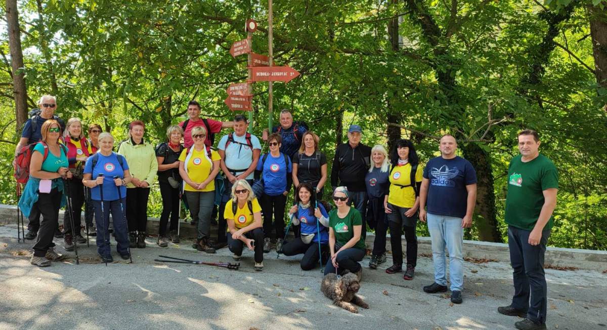 Članovi HPD Knezgrad iz Lovrana u posjeti HPD-u Sokolovac Požega i Papuku