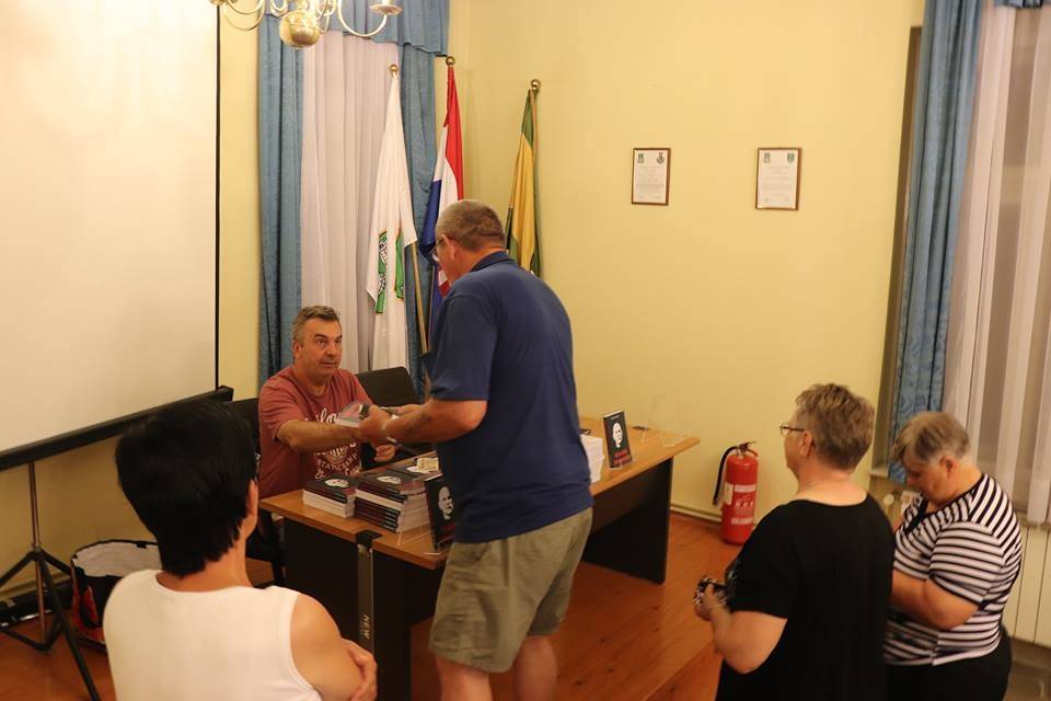 Promocija Dujmovićeve knjige ʺTko je ubio Zvonka Bušića?ʺ