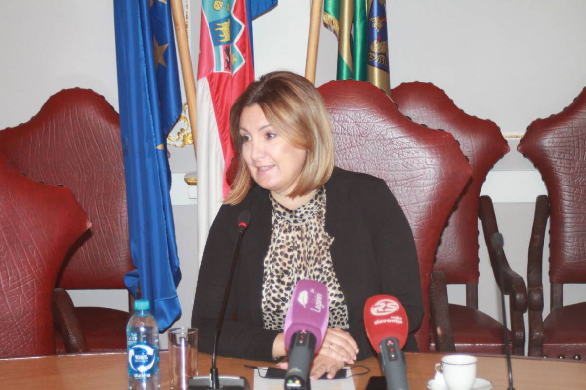 Županica primila nagrađene odgojno – obrazovne djelatnice