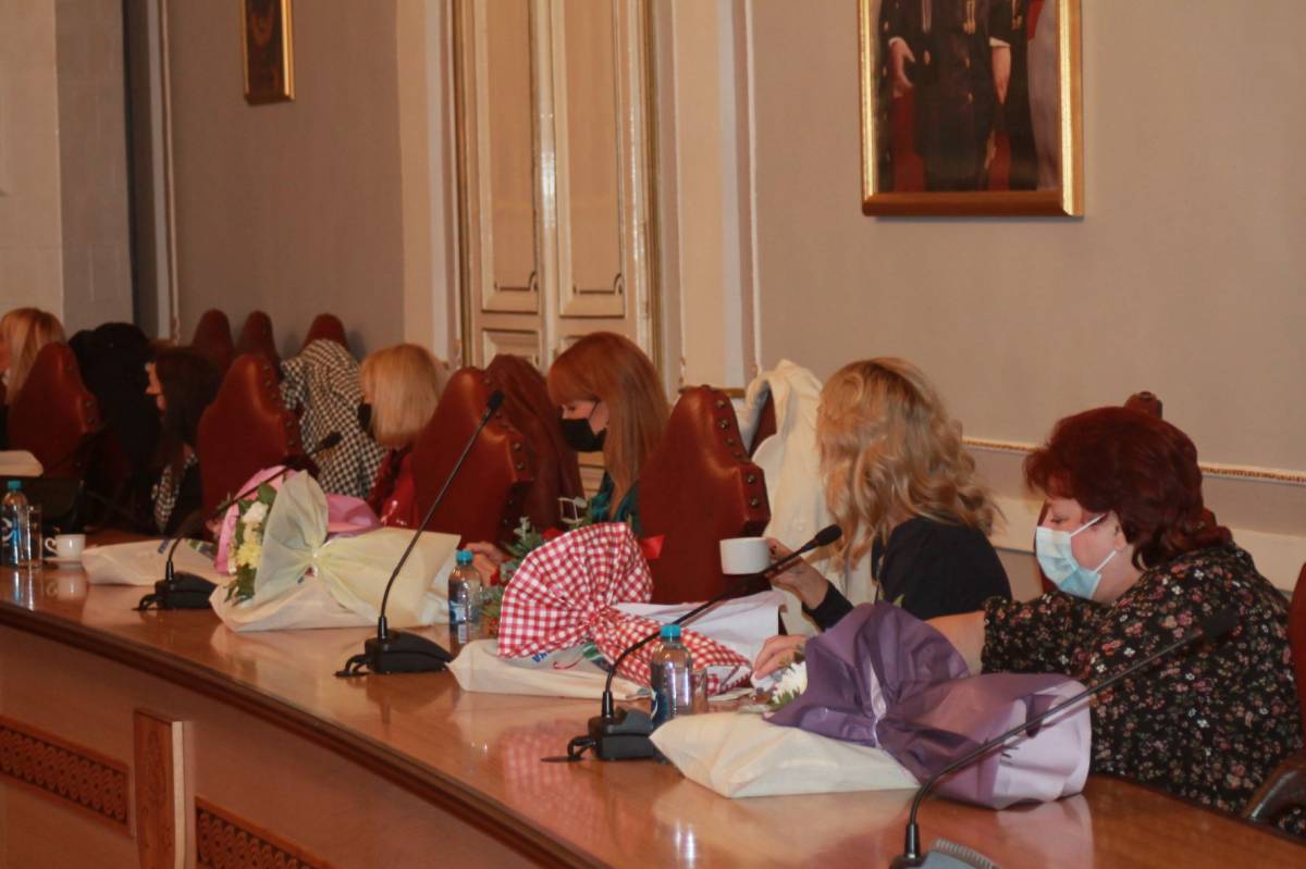 Županica primila nagrađene odgojno – obrazovne djelatnice