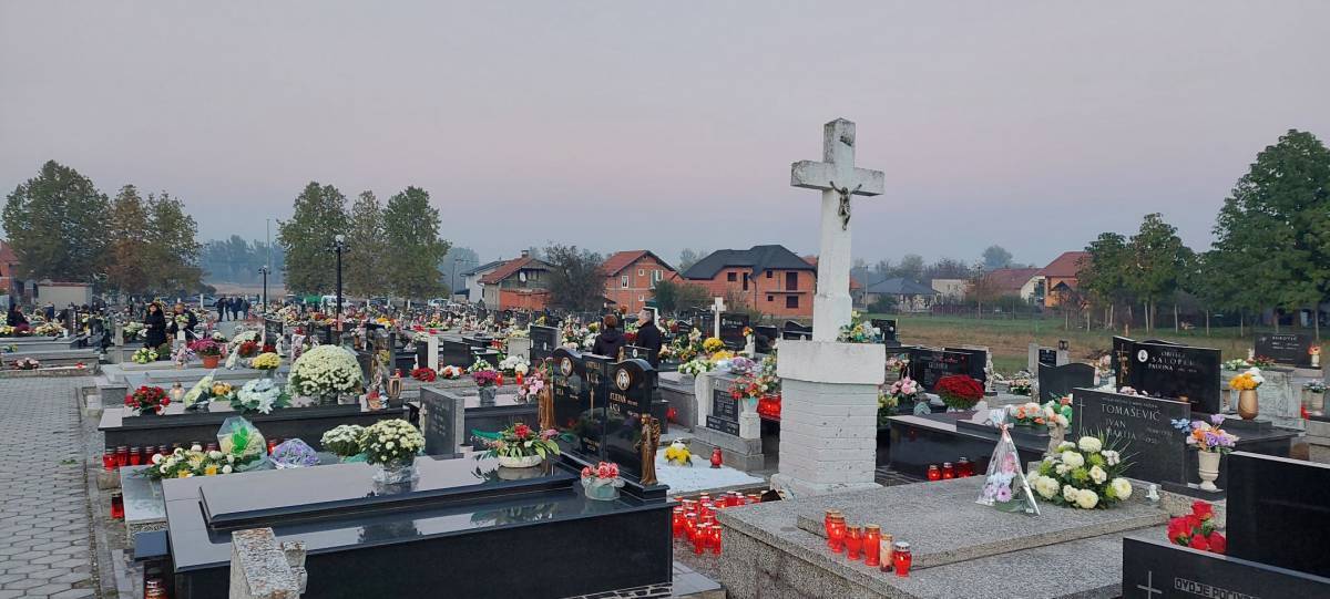 48-godišnjak iz Jakšića obećao izradu nadgrobnog spomenika uzeo novac i nikada ga nije napravio 