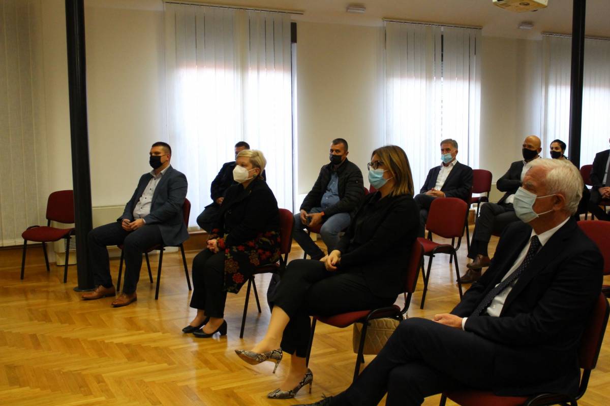 Dodijeljena priznanja „ZLATNA KUNA 2020.“ najuspješnijim poduzetnicima HGK -Županijske komore Požega