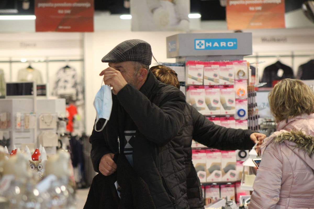 FOTO: Svečano otvorenje nove NKD prodavaonice u Požegi