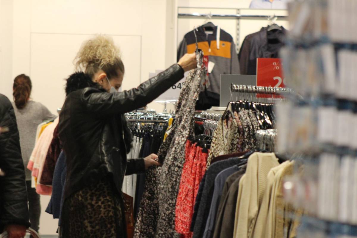 FOTO: Svečano otvorenje nove NKD prodavaonice u Požegi