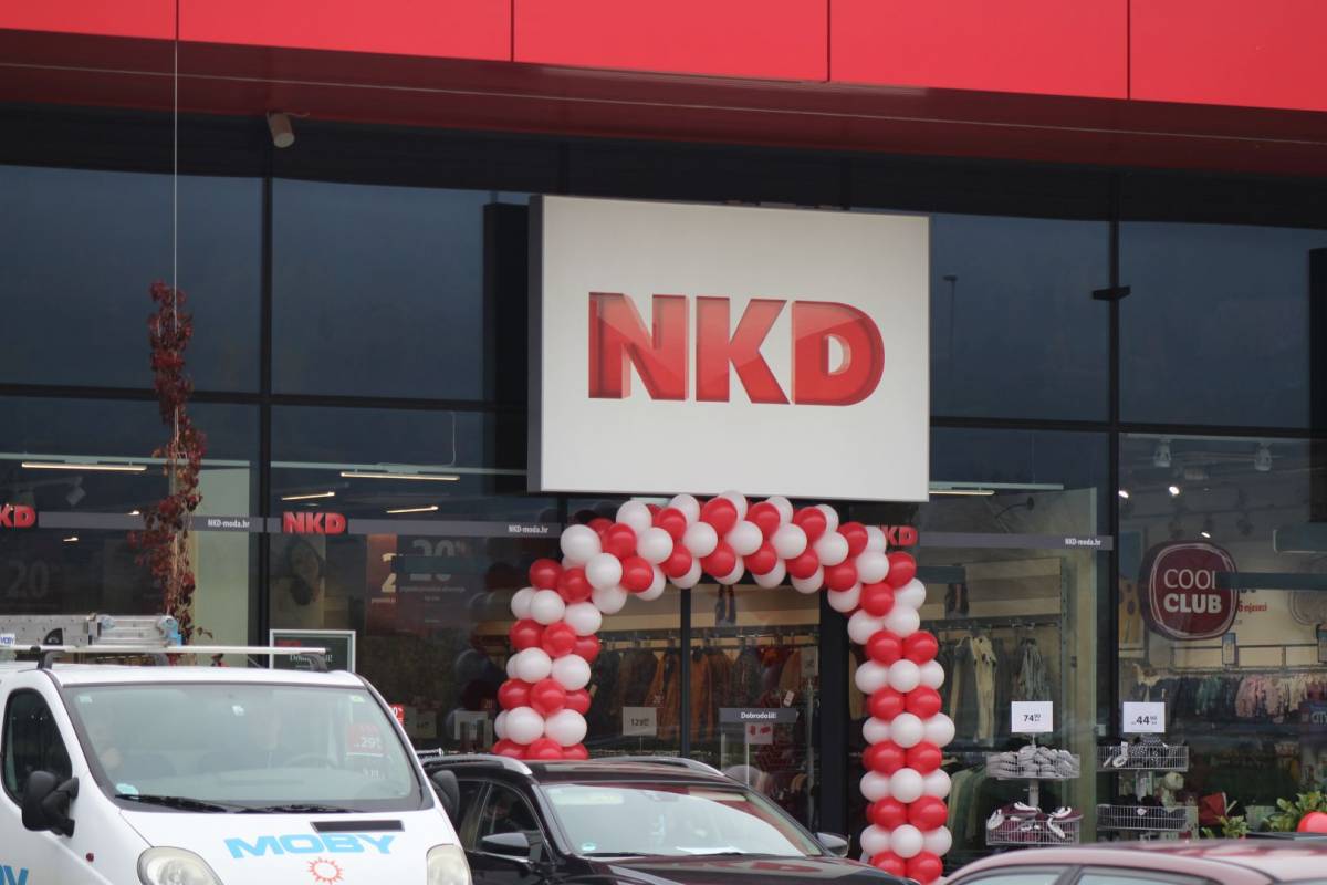 FOTO: Svečano otvorenje nove NKD prodavaonice u Požegi