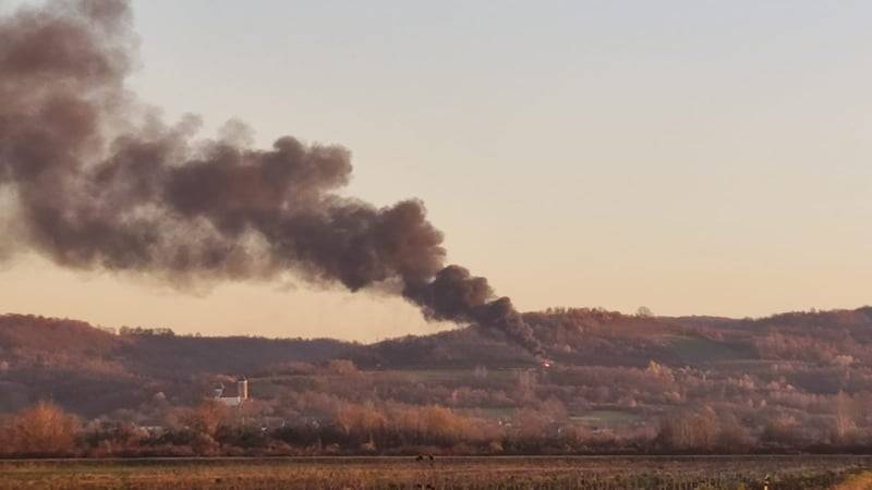 UPRAVO: Požar u Brodskom Drenovcu