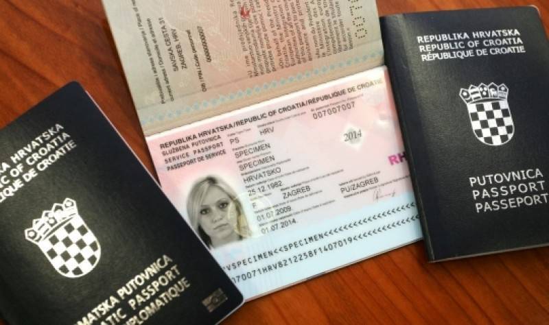 MUP OBJAVIO PODATKE: Evo tko najviše traži hrvatsku putovnicu