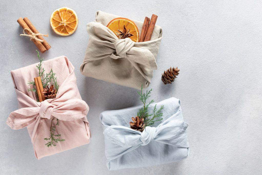 Pogledajte 20 odličnih ideja za zamatanje poklona uz koje će i najobičniji dar biti hit