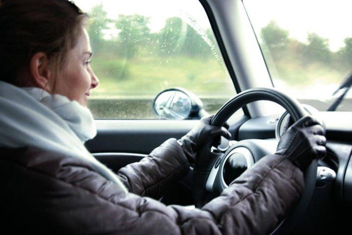 SAVJET: Ne vozite se u automobilima sa zimskim jaknama! To može biti opasno!