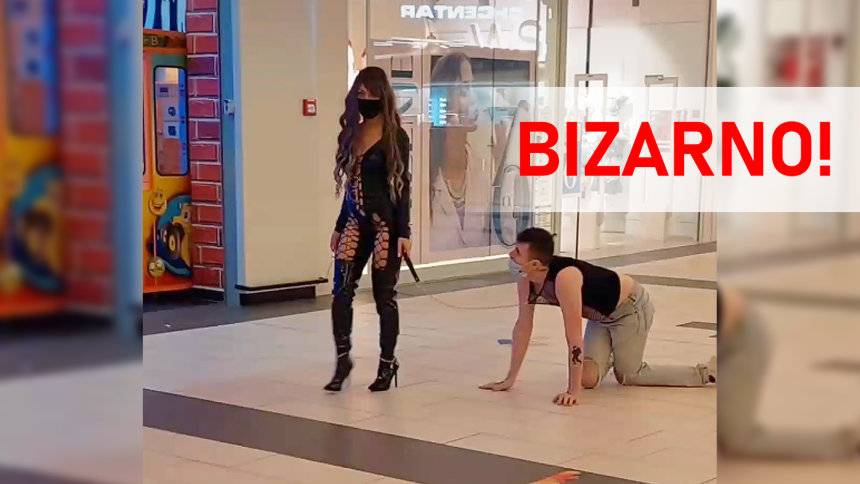 Djevojka mladića vodila na uzici u jednom trgovačkom centru, ljudi šokirani. Pogledajte video