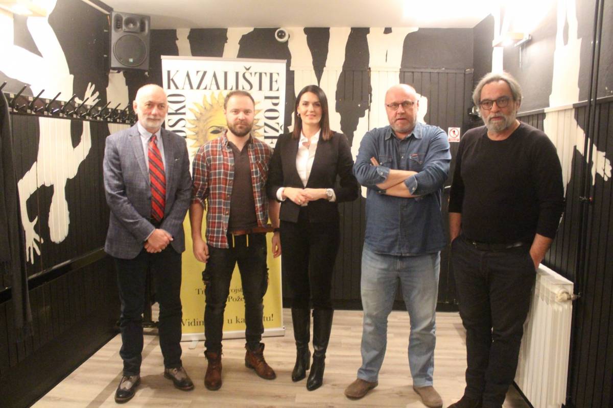 Premijera predstave ʺTena-kronika raspada jedne ljepoteʺ oduševila Požežane