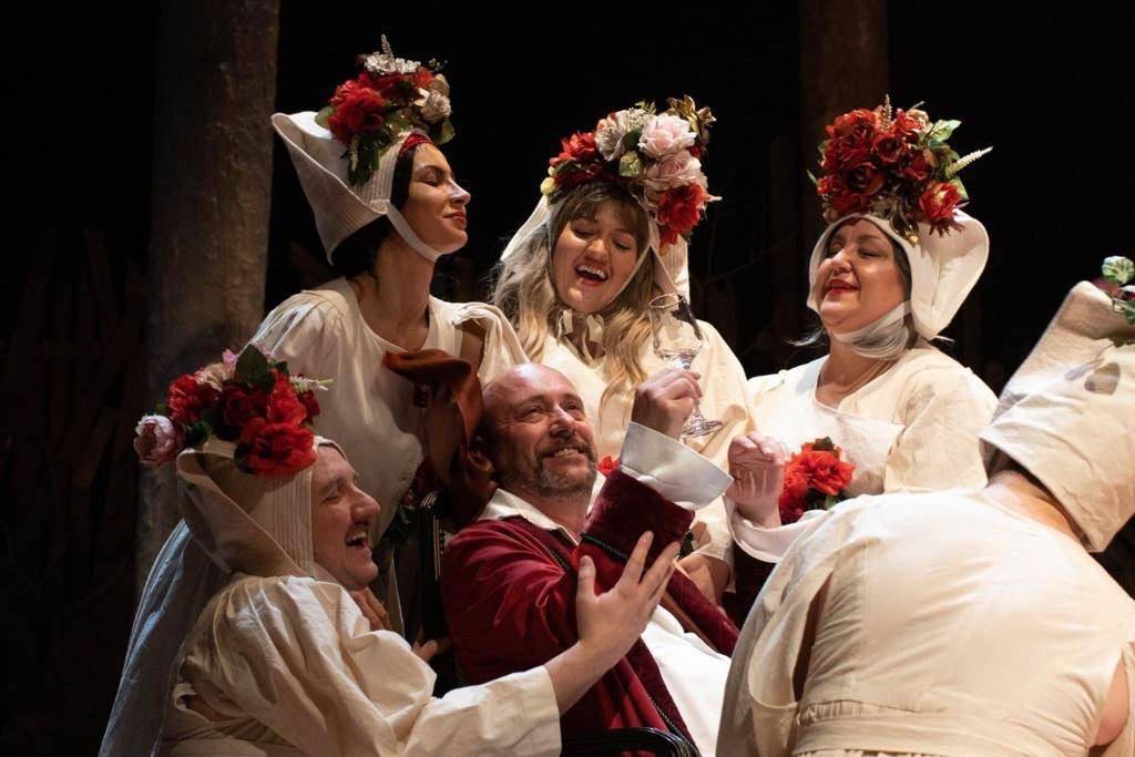 Premijera predstave ʺTena-kronika raspada jedne ljepoteʺ oduševila Požežane