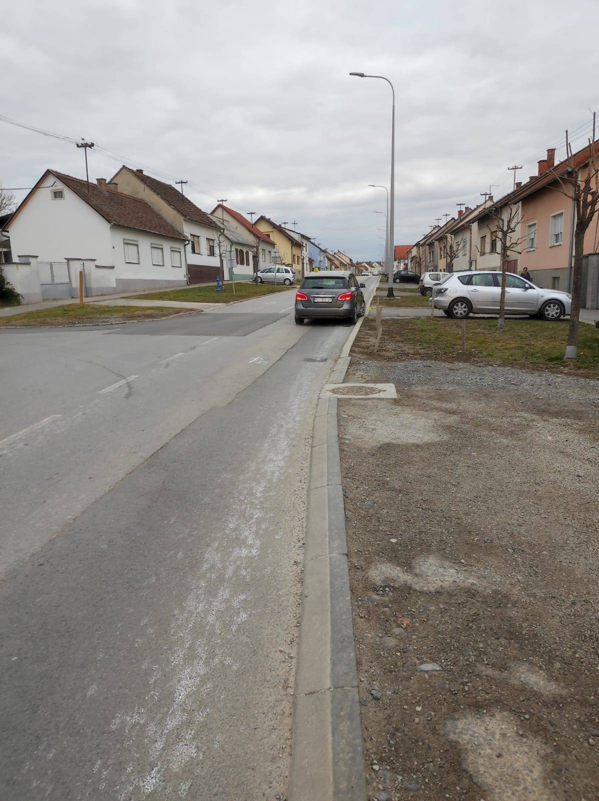 POŽEGA: Prometna nesreća između autobusa i automobila