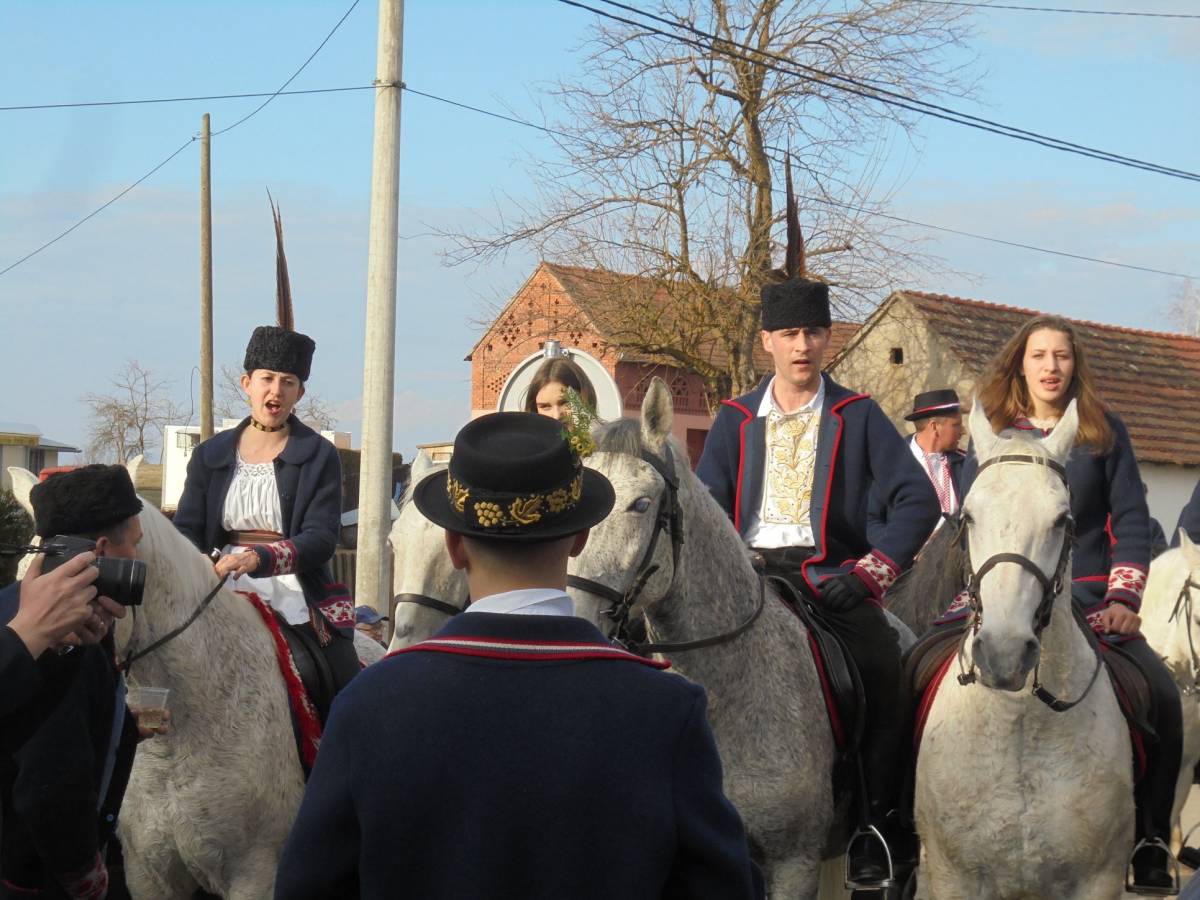 Sutra dođite i dotaknite široku slavonsku dušu: U Župi Bučje je 10. pokladno jahanje!