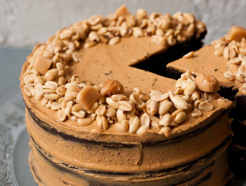 Ovo morate probati: Recept za savršenu čoko tortu s kikirikijem