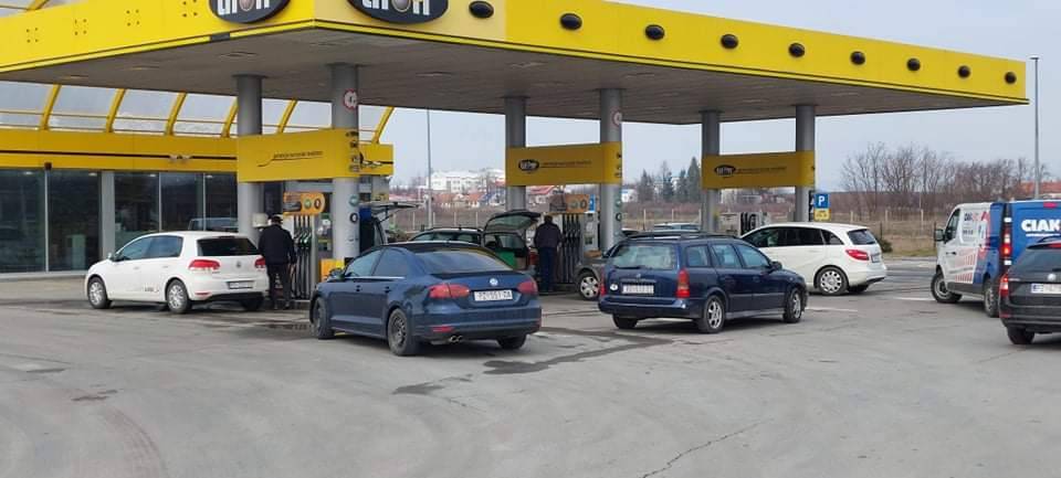 GUŽVE SE NASTAVLJAJU: Na više benzinskih pumpi u Požegi nestalo dizela