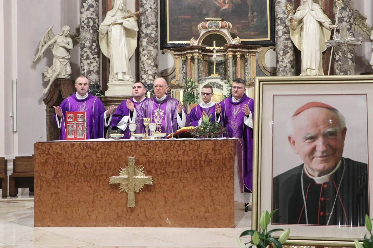 Dvadeseta obljetnica smrti kardinala Franje Kuharića u Požegi