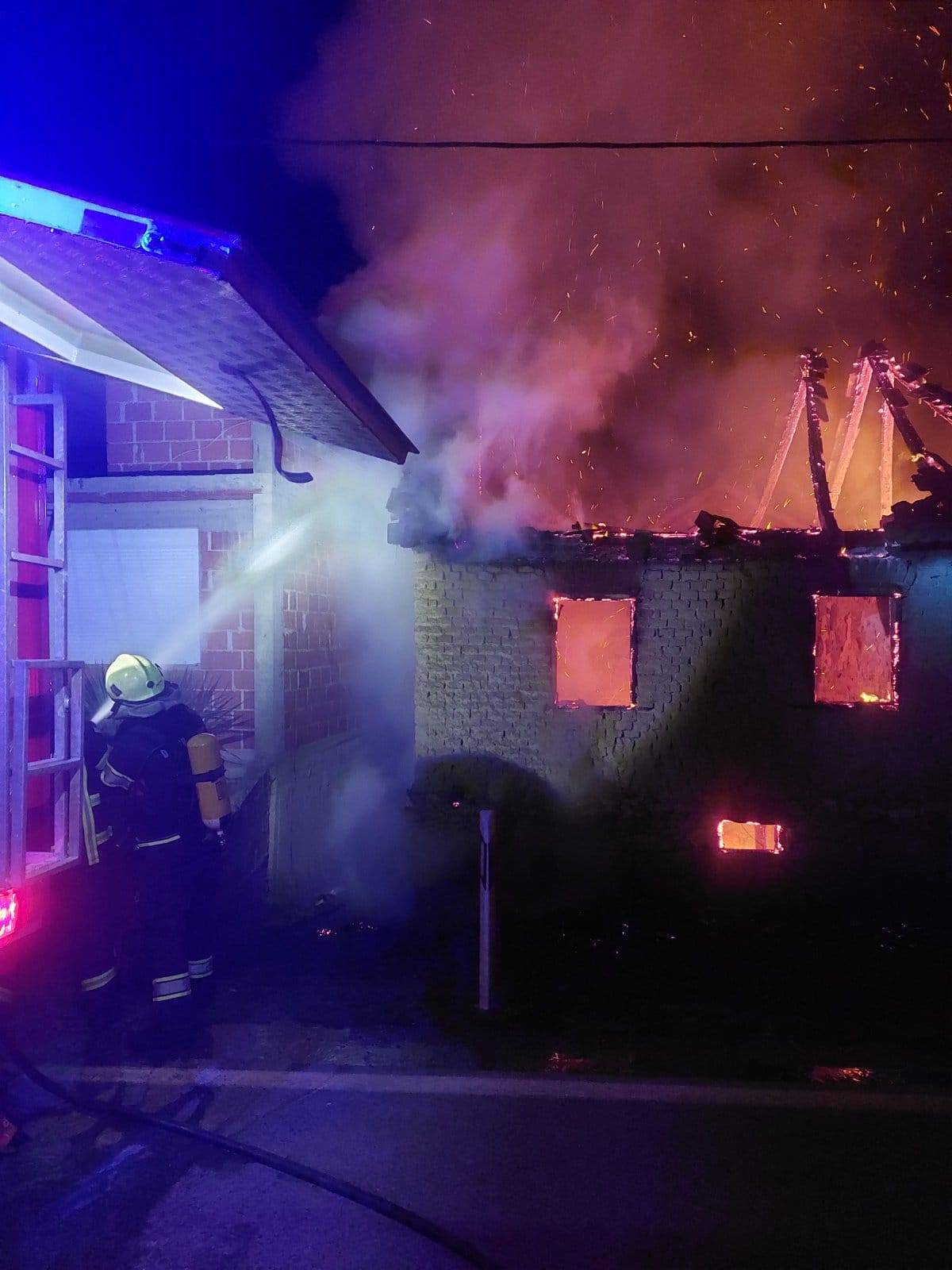 U požaru na kući u Ivandolu materijalna šteta iznosi oko 40.000,00 kn