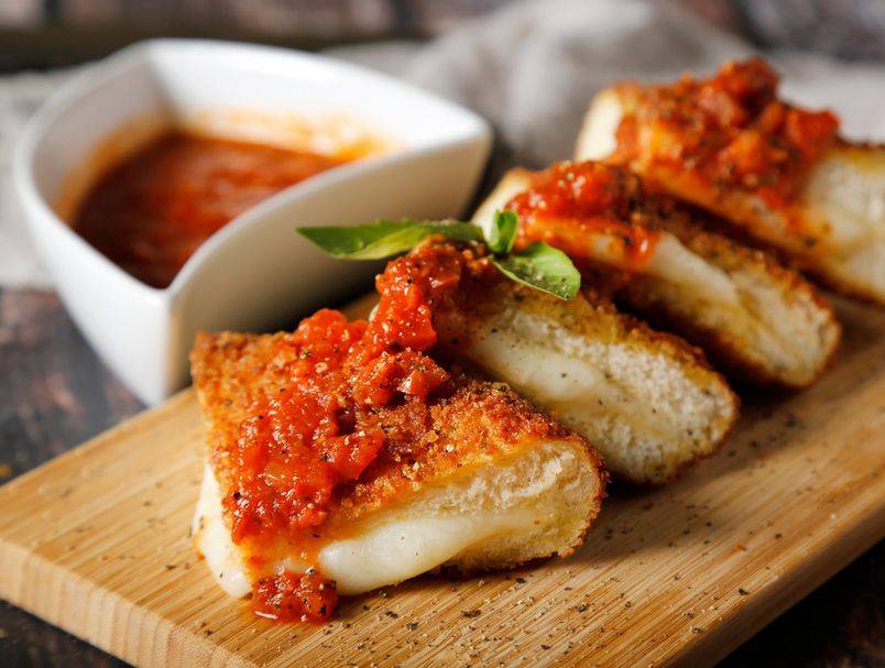 Mozzarella u kočiji: Recept za tipični talijanski sendvič s juga Čizme