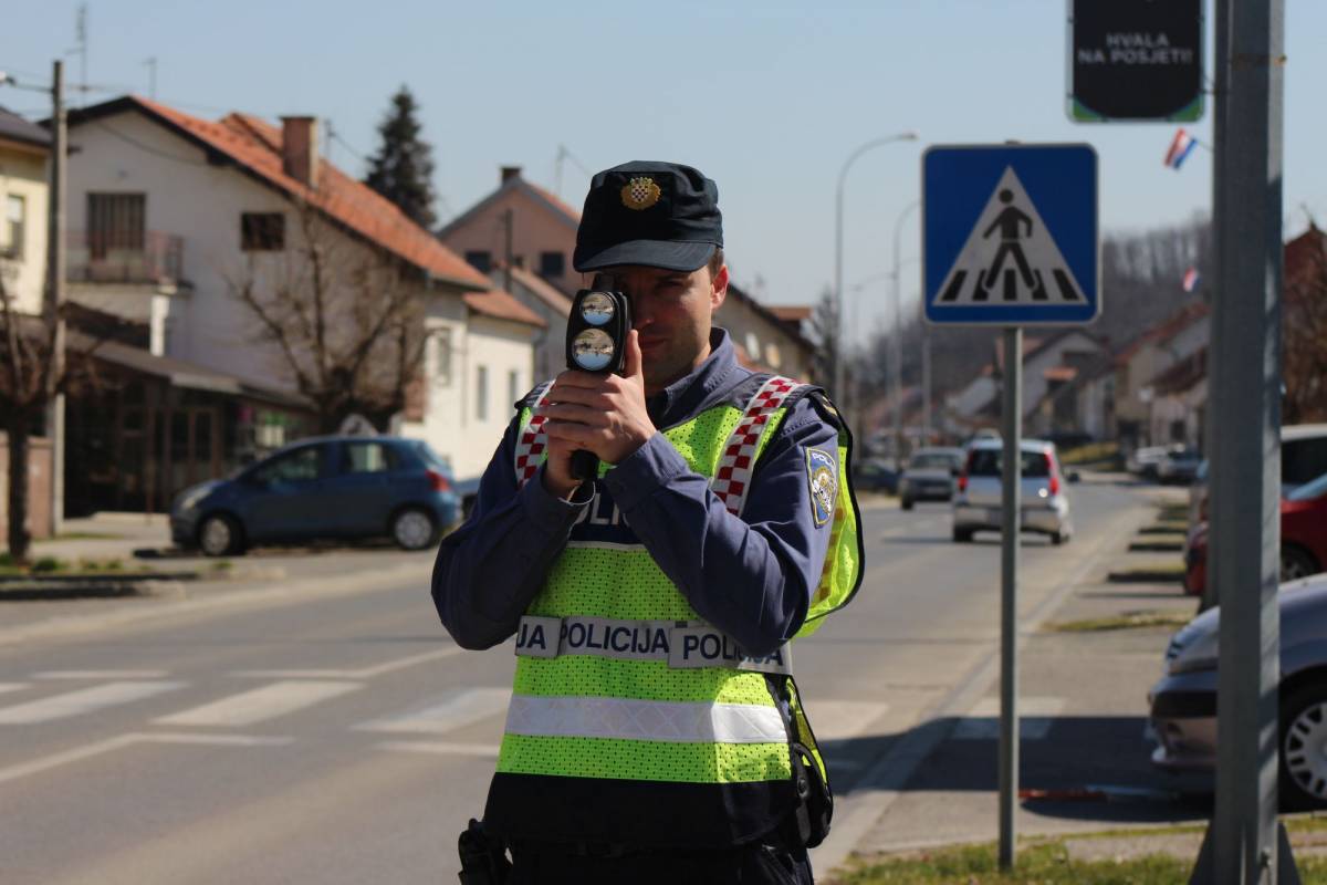Policijski službenici PU požeško-slavonske pridružili se 24-satnoj akciji nadzora brzine koja se danas provodi na području cijele RH