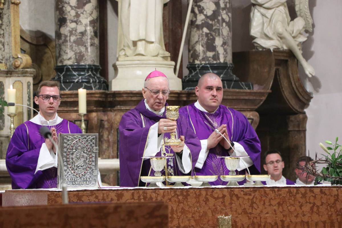 Održan 23. Križni put mladih Požeške biskupije pod geslom „Ja sam Put i Istina i Život“