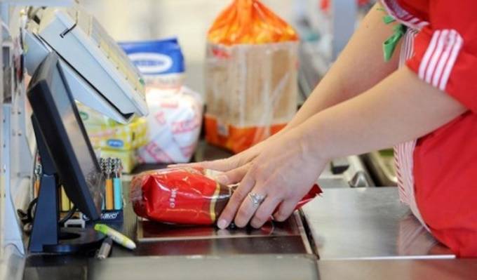 Svi Požežani i Požežanke koji rade u ovoj trgovini dobit će uskrsnice i slobodan dan