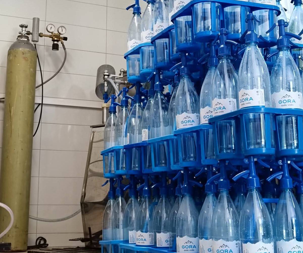 Zasukali rukave i krenuli u vlastitu proizvodnju: U Požegi počela s radom punionica soda vode GORA