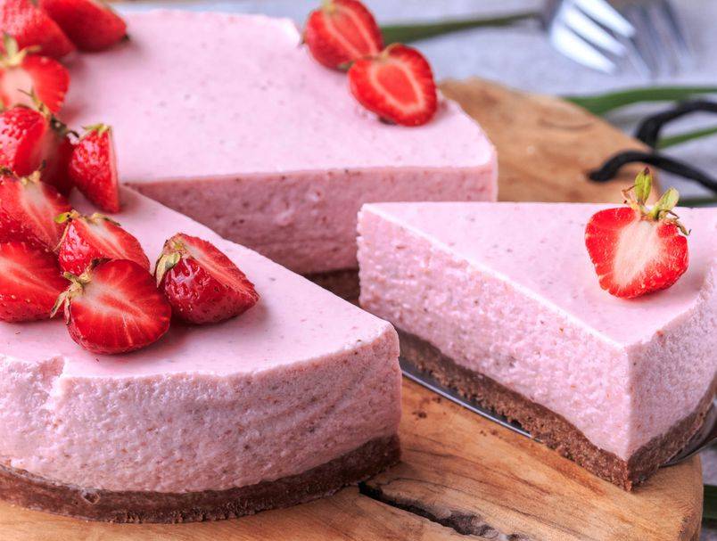 Cheesecake s jagodama: Recept za prefinu tortu od sira koja se ne peče