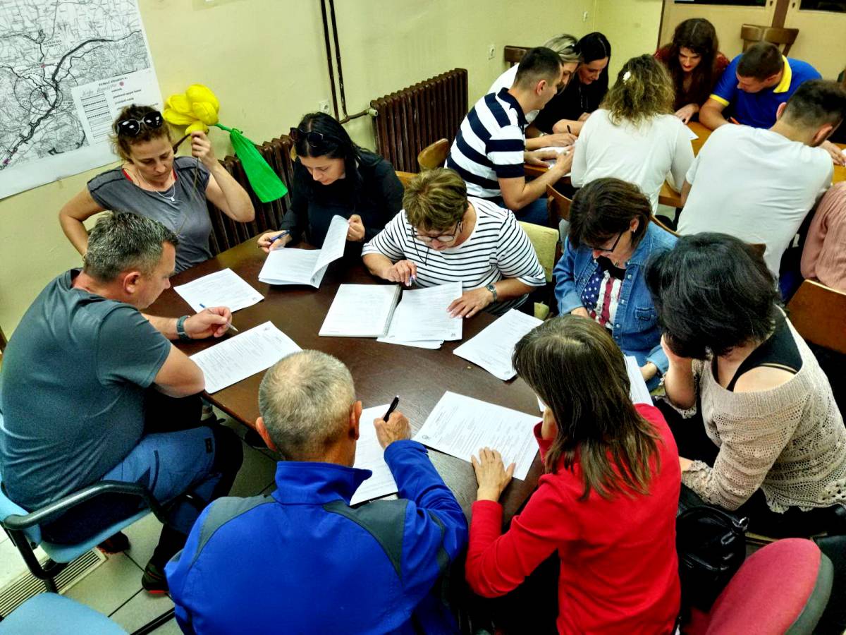 Završila je 4. Opća planinarska škola u HPD Gojzerica Požega