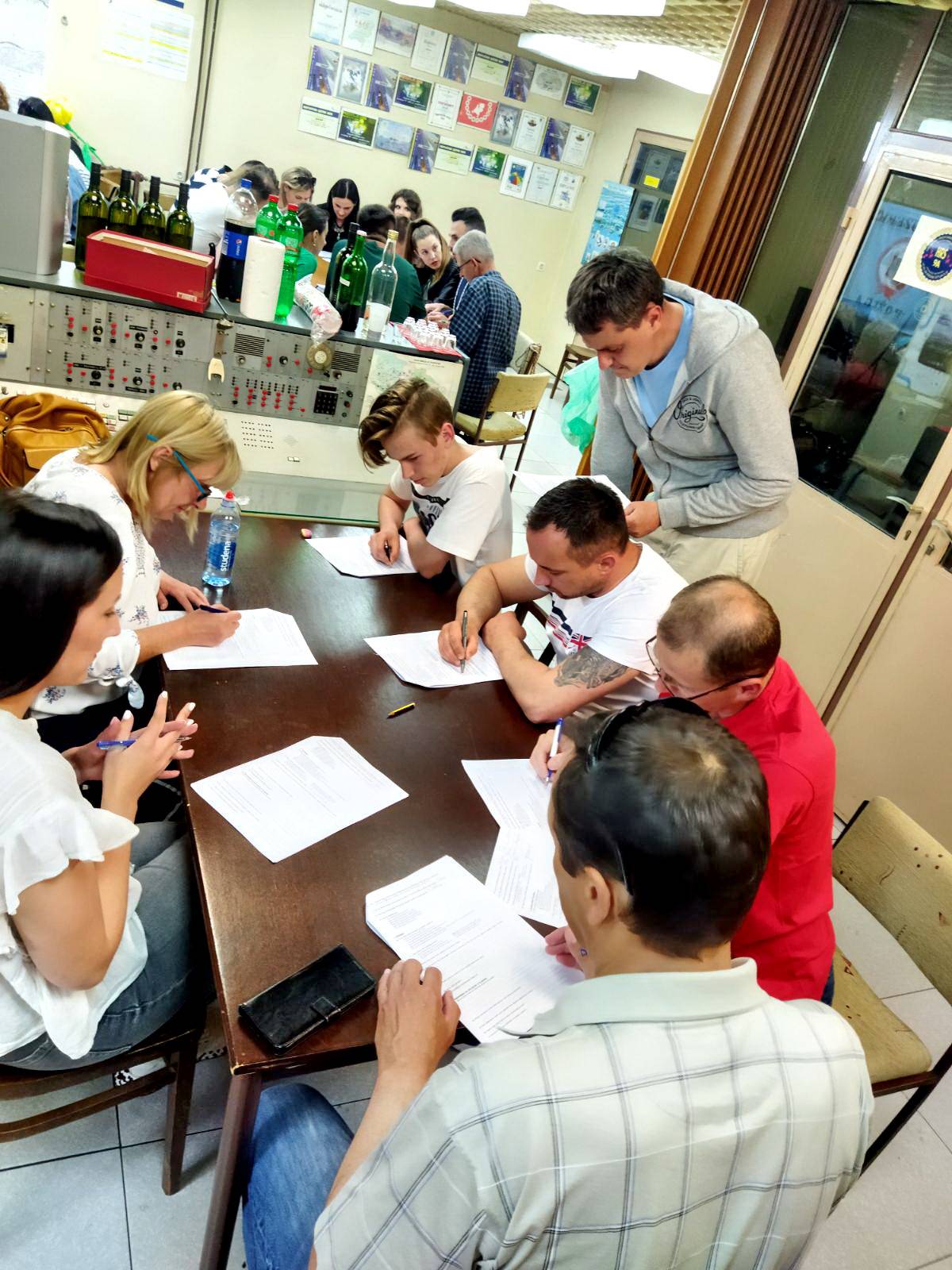 Završila je 4. Opća planinarska škola u HPD Gojzerica Požega